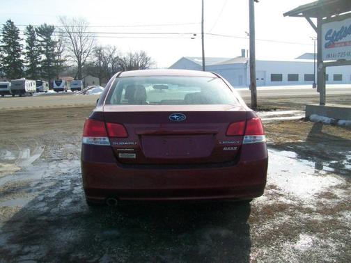 2011 Subaru Legacy 2.5i Premium