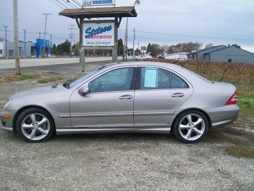 2005 Mercedes-Benz C-Class 