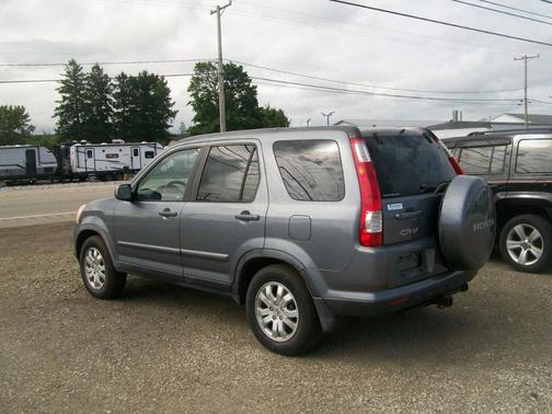 Gray 2005 Honda CR-V SE