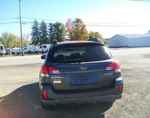 2010 Subaru Outback 2.5i Premium