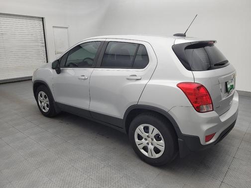 Silver Ice Metallic 2018 Chevrolet Trax LS
