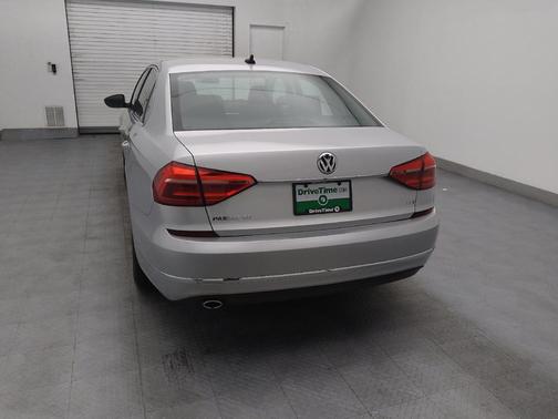 2016 Volkswagen Passat 1.8T SE