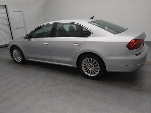 2016 Volkswagen Passat 1.8T SE