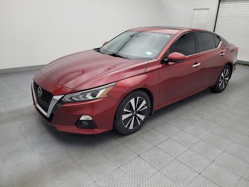 Scarlet Ember Tintcoat 2019 Nissan Altima 2.5 SL