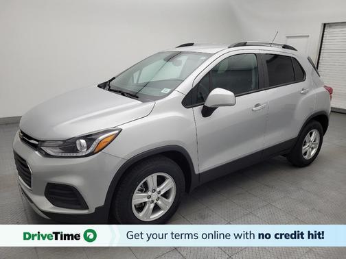 Silver Ice Metallic 2021 Chevrolet Trax LT