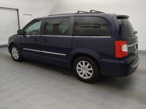 2013 Chrysler Town & Country Touring