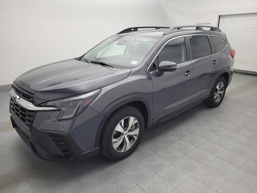 Magnetite Gray Metallic 2023 Subaru Ascent Premium 8-Passenger