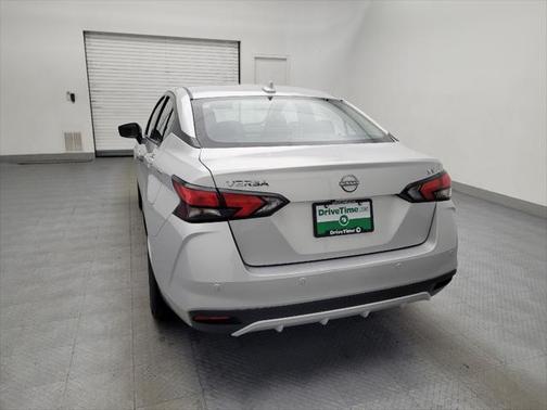 2023 Nissan Versa 1.6 SV