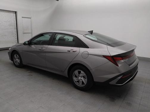 Fluid Metal 2024 Hyundai ELANTRA SE