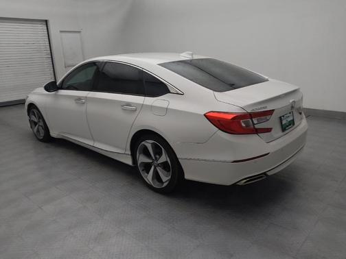 2019 Honda Accord Touring 2.0T
