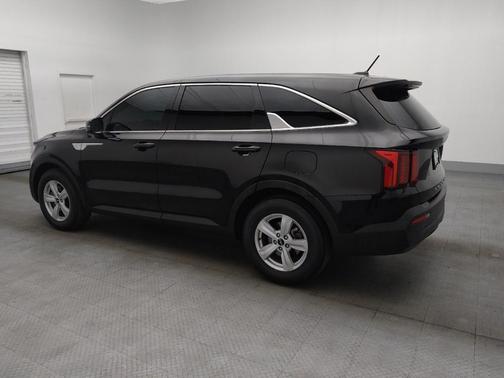 2022 Kia Sorento LX