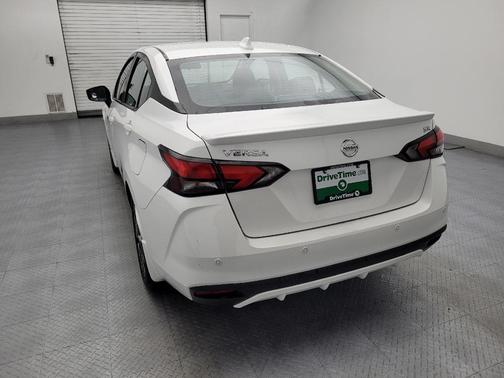 2022 Nissan Versa 1.6 S