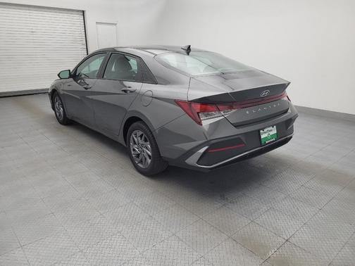 Amazon Gray 2024 Hyundai ELANTRA SEL