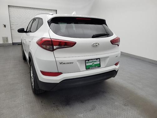 2017 Hyundai TUCSON SE Plus