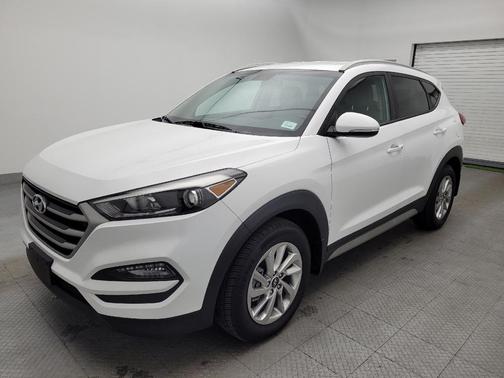 2017 Hyundai TUCSON SE Plus