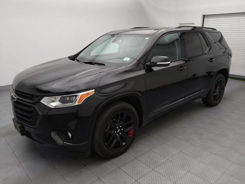 Mosaic Black Metallic 2021 Chevrolet Traverse Premier