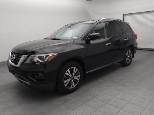 2017 Nissan Pathfinder SV