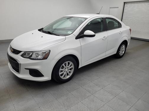 2020 Chevrolet Sonic FWD Sedan LT