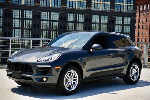 2018 Porsche Macan Base
