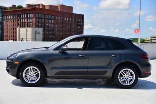 2018 Porsche Macan Base