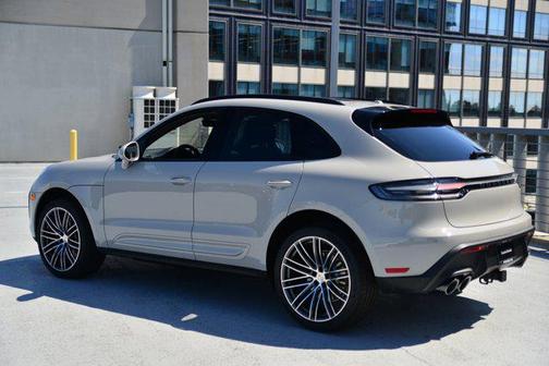2026 Porsche Macan AWD