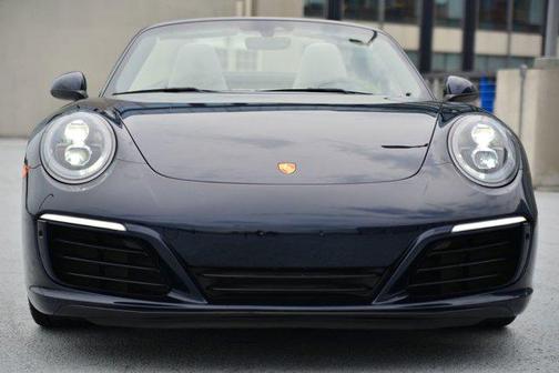 2019 Porsche 911 Carrera