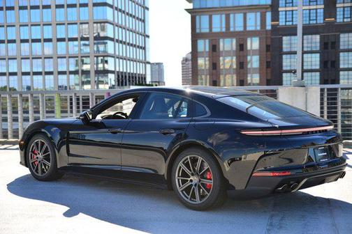 2026 Porsche Panamera Turbo E-Hybrid