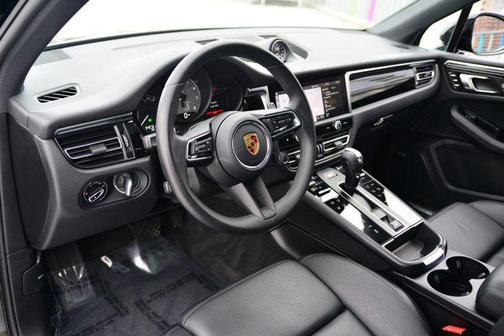 2023 Porsche Macan S