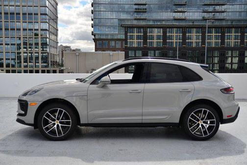 2026 Porsche Macan AWD