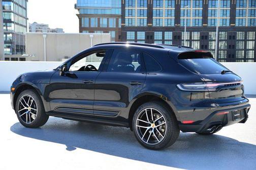 2026 Porsche Macan AWD