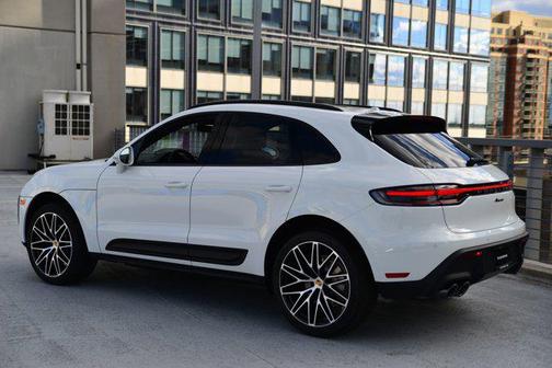 2026 Porsche Macan AWD