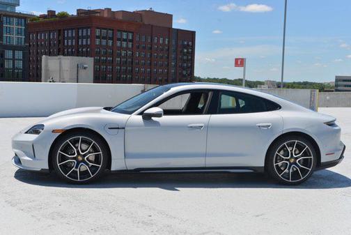 2025 Porsche Taycan RWD