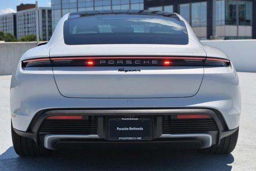 2025 Porsche Taycan RWD