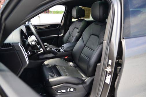 2020 Porsche Cayenne E-Hybrid S