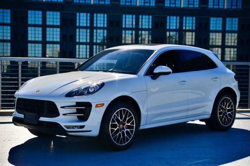 2015 Porsche Macan Turbo