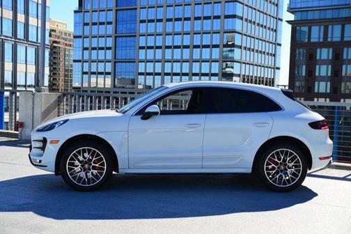 2015 Porsche Macan Turbo