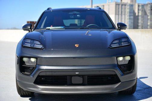 2025 Porsche Macan Electric