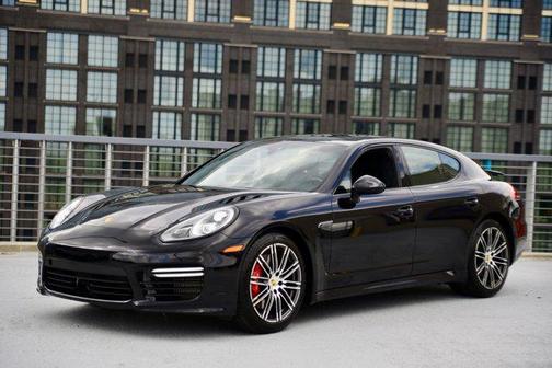 2016 Porsche Panamera Turbo
