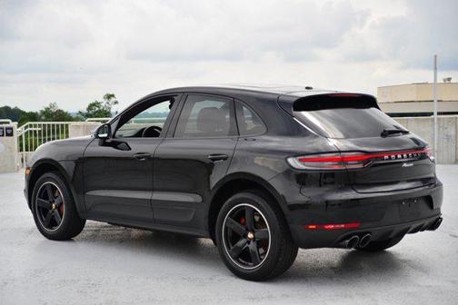 2021 Porsche Macan Base