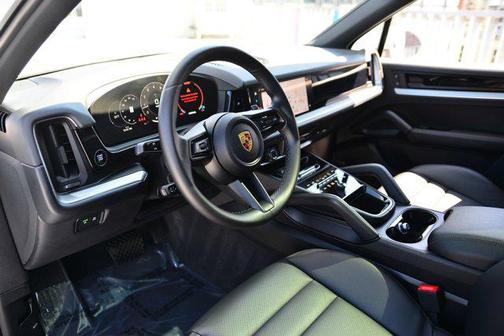 2024 Porsche Cayenne Cayenne