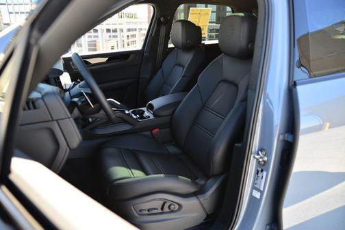2026 Porsche Cayenne GTS