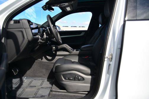 2025 Porsche Cayenne S