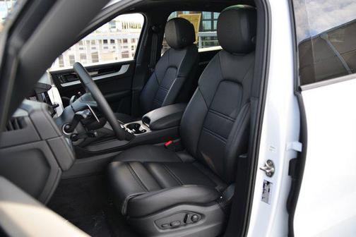 2025 Porsche Cayenne S