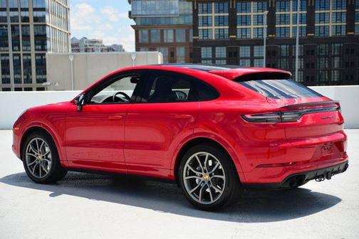 2023 Porsche Cayenne Turbo