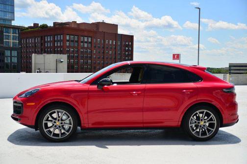 2023 Porsche Cayenne Turbo