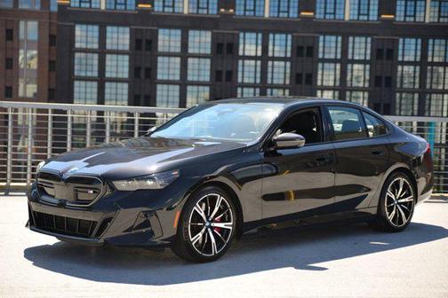 2024 BMW i5 M60