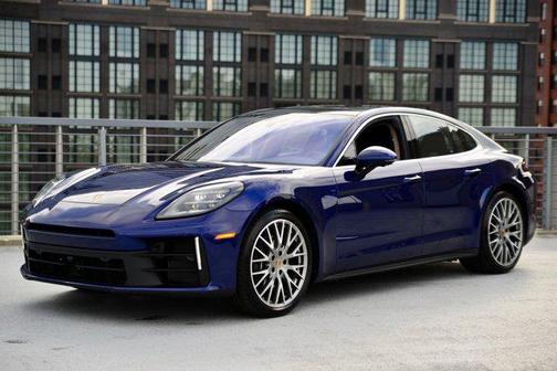 2024 Porsche Panamera 4