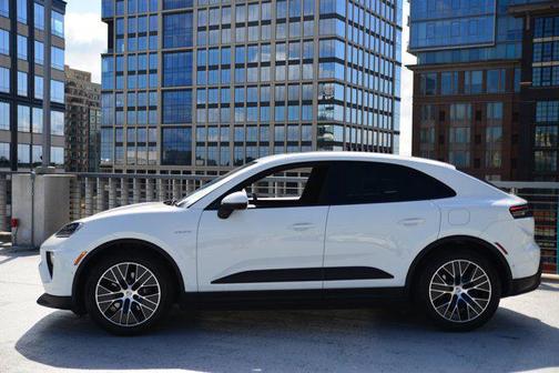 2025 Porsche Macan Electric