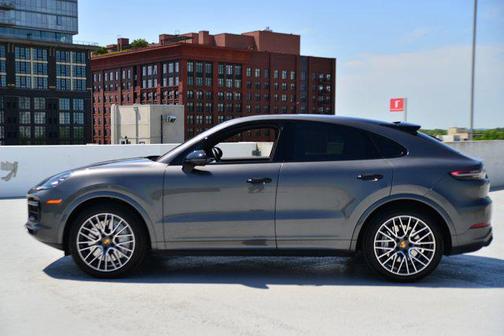 2021 Porsche Cayenne Turbo