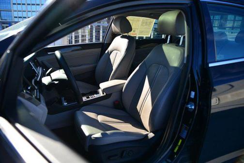 2019 Hyundai SONATA Limited
